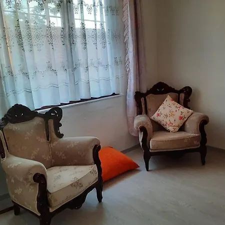Private House For Families At Old City Center At Ayvalik Casa de Férias